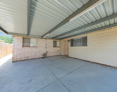 823 Parkhill Street - Photo Thumbnail 25