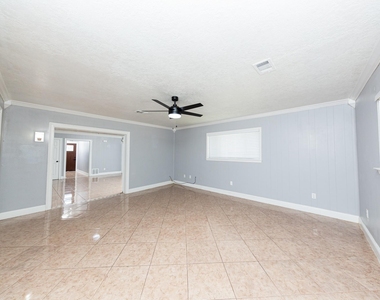 823 Parkhill Street - Photo Thumbnail 22