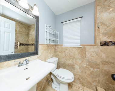 823 Parkhill Street - Photo Thumbnail 14