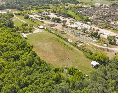 12010 Martindale Road - Photo Thumbnail 5