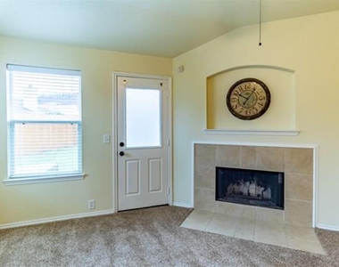 10446 Caribou Cove - Photo Thumbnail 7