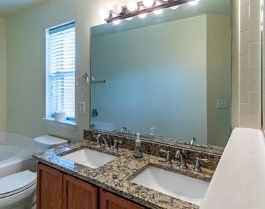 10446 Caribou Cove - Photo Thumbnail 13