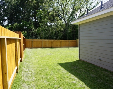 11893 East Gate Drive - Photo Thumbnail 20