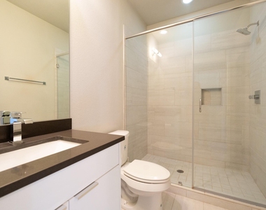 1613 Wheeler Street - Photo Thumbnail 2