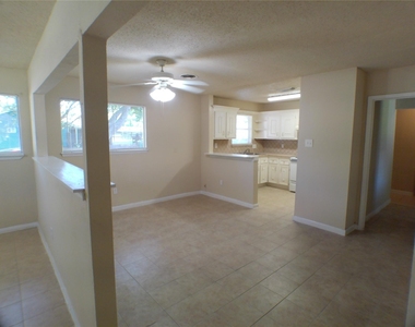 1301 Glenmore Drive - Photo Thumbnail 9