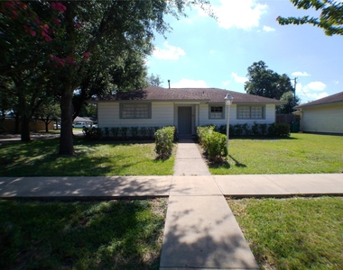 1301 Glenmore Drive - Photo Thumbnail 1