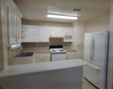1301 Glenmore Drive - Photo Thumbnail 3
