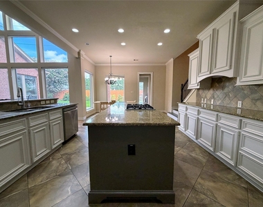 4702 Payton Chase Lane - Photo Thumbnail 19
