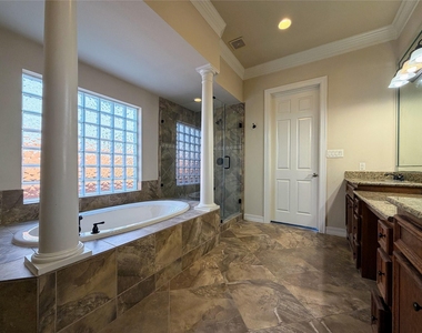 4702 Payton Chase Lane - Photo Thumbnail 26