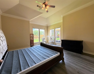 4702 Payton Chase Lane - Photo Thumbnail 22
