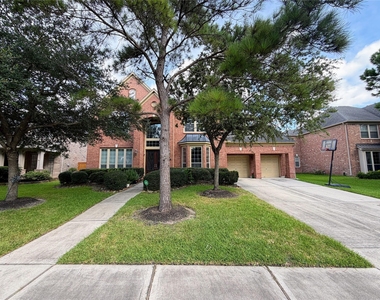 4702 Payton Chase Lane - Photo Thumbnail 2