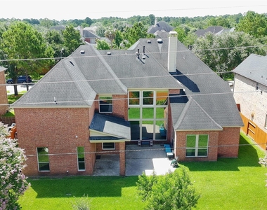 4702 Payton Chase Lane - Photo Thumbnail 47