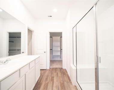 2611 Olivine Stone Drive - Photo Thumbnail 17