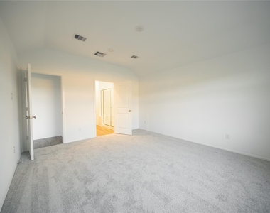 2611 Olivine Stone Drive - Photo Thumbnail 16