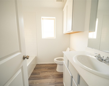 2611 Olivine Stone Drive - Photo Thumbnail 15