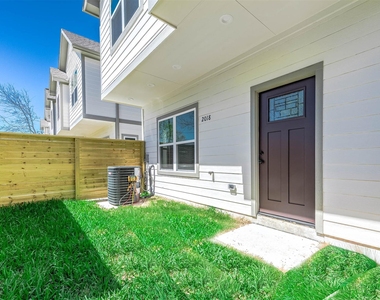 2018 Hampton Street - Photo Thumbnail 29