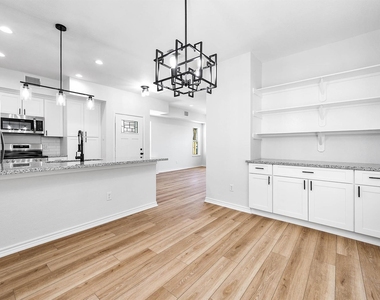 2018 Hampton Street - Photo Thumbnail 11