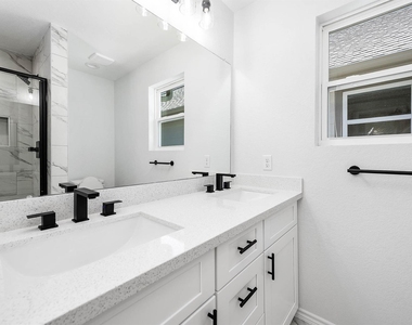 2018 Hampton Street - Photo Thumbnail 19
