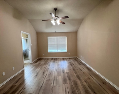 25210 Ginger Ranch Drive - Photo Thumbnail 8