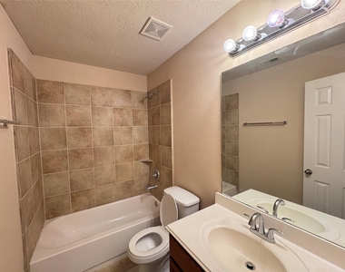 25210 Ginger Ranch Drive - Photo Thumbnail 18