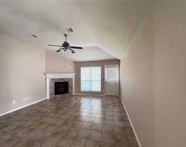 25210 Ginger Ranch Drive - Photo Thumbnail 5
