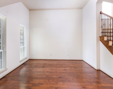 62 Longsford Circle - Photo Thumbnail 18