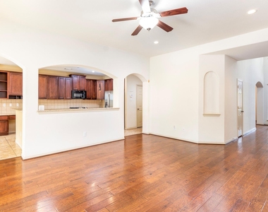 62 Longsford Circle - Photo Thumbnail 21