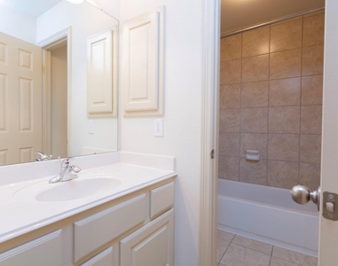 62 Longsford Circle - Photo Thumbnail 38