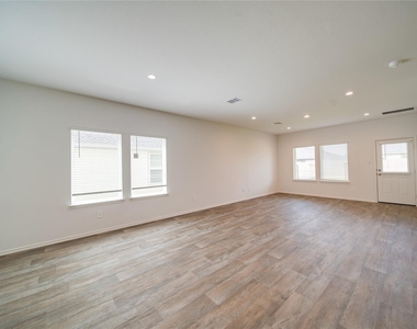30838 Brightwell Bend - Photo Thumbnail 5