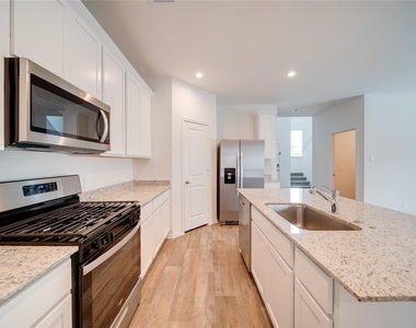30838 Brightwell Bend - Photo Thumbnail 8