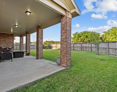 2246 Oakleaf Trail Lane - Photo Thumbnail 41