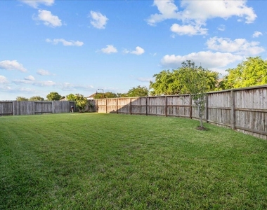 2246 Oakleaf Trail Lane - Photo Thumbnail 43