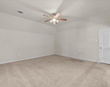 2246 Oakleaf Trail Lane - Photo Thumbnail 27