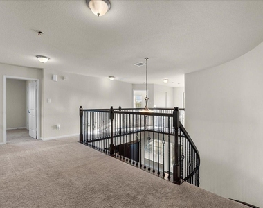 2246 Oakleaf Trail Lane - Photo Thumbnail 30