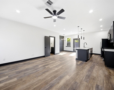 7818 Hanfro Lane - Photo Thumbnail 11