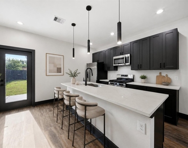 7818 Hanfro Lane - Photo Thumbnail 6