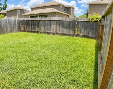124 Camelot Place Court - Photo Thumbnail 27