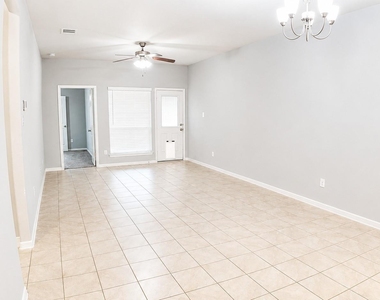 124 Camelot Place Court - Photo Thumbnail 9