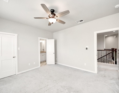 24754 Levante Drive - Photo Thumbnail 13