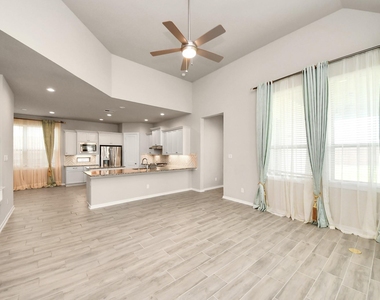 24754 Levante Drive - Photo Thumbnail 27