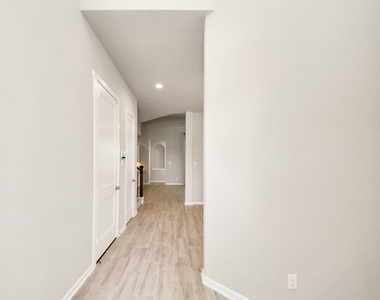 24754 Levante Drive - Photo Thumbnail 20