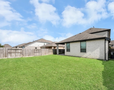 24754 Levante Drive - Photo Thumbnail 8