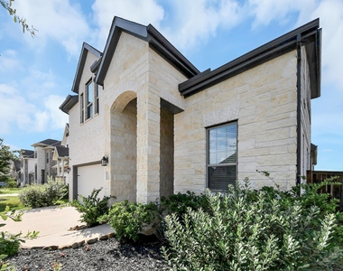 24754 Levante Drive - Photo Thumbnail 4