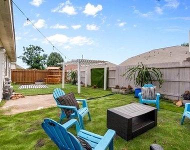 5915 Shining Leaf Court - Photo Thumbnail 13