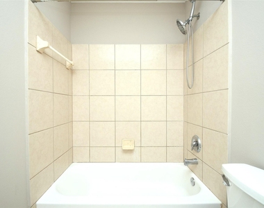 4915 Ibis Lake Court - Photo Thumbnail 14