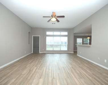 4915 Ibis Lake Court - Photo Thumbnail 19