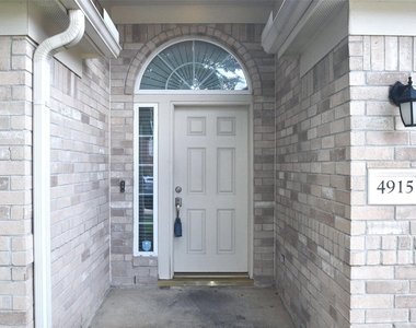 4915 Ibis Lake Court - Photo Thumbnail 2