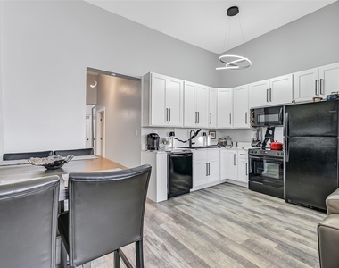 1820 Market Street - Photo Thumbnail 20