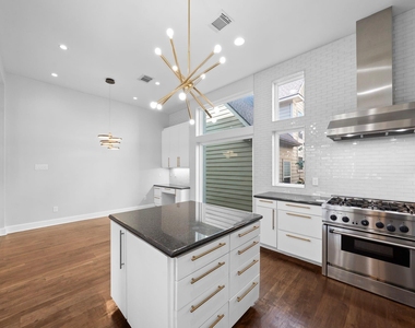 1822 Brun Street - Photo Thumbnail 8