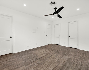 470 Beresford Street - Photo Thumbnail 15